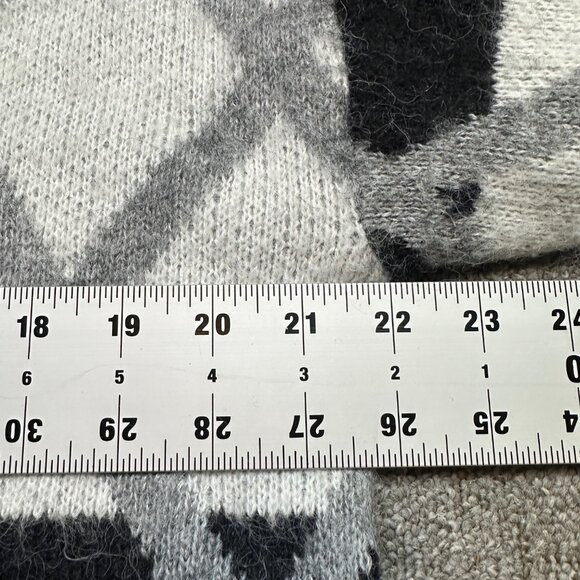 Lili Sidonio Anthropologie Plaid Fuzzy Sweater Grey Black White Boxy Cropped XS - Picture 5 of 8
